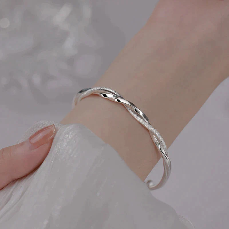 Amelith | Zilveren Armband met gedraaide structuur
