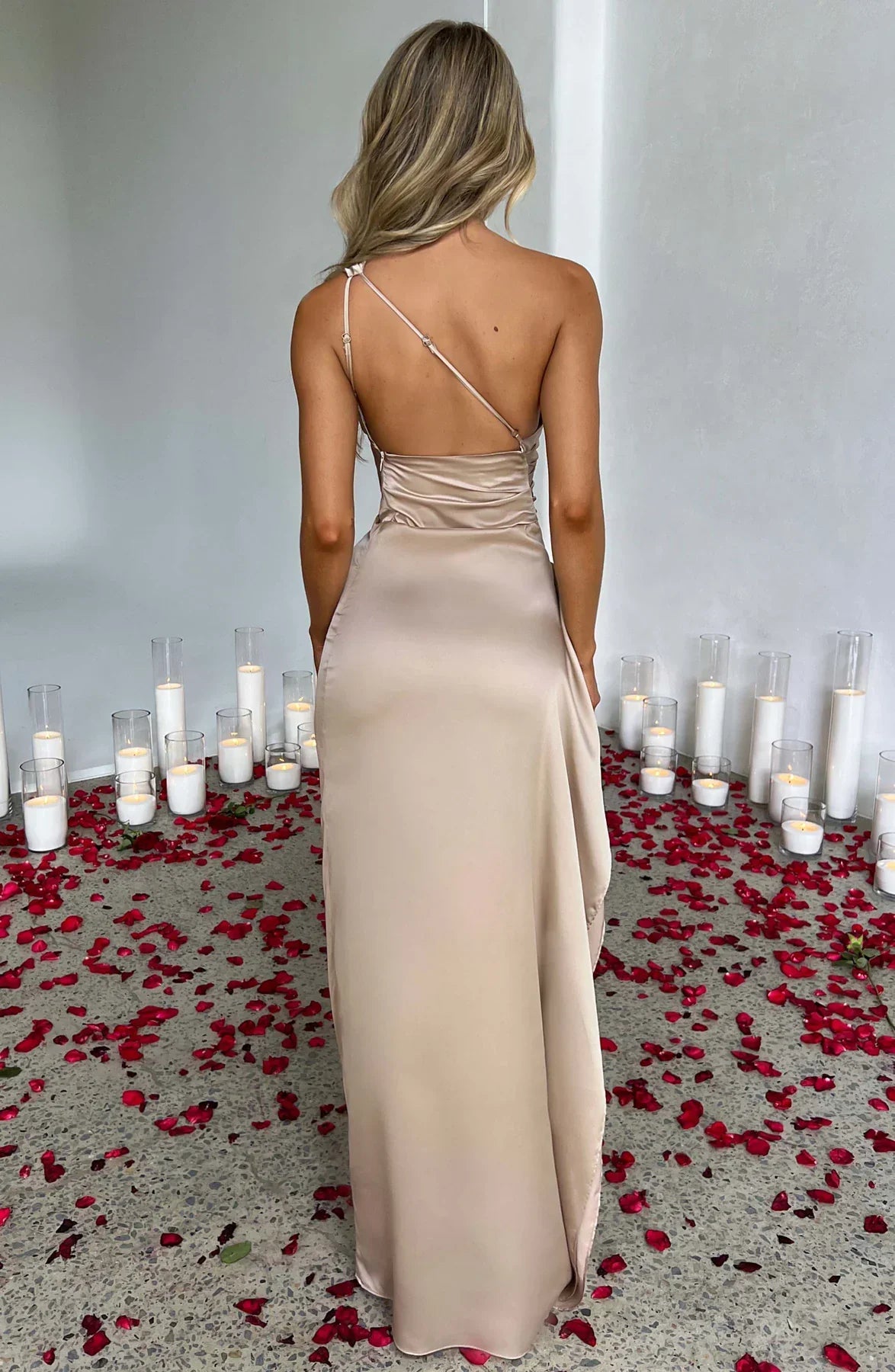JEMMA ™ | Elegante Satijnen Splitjurk met één Schouder