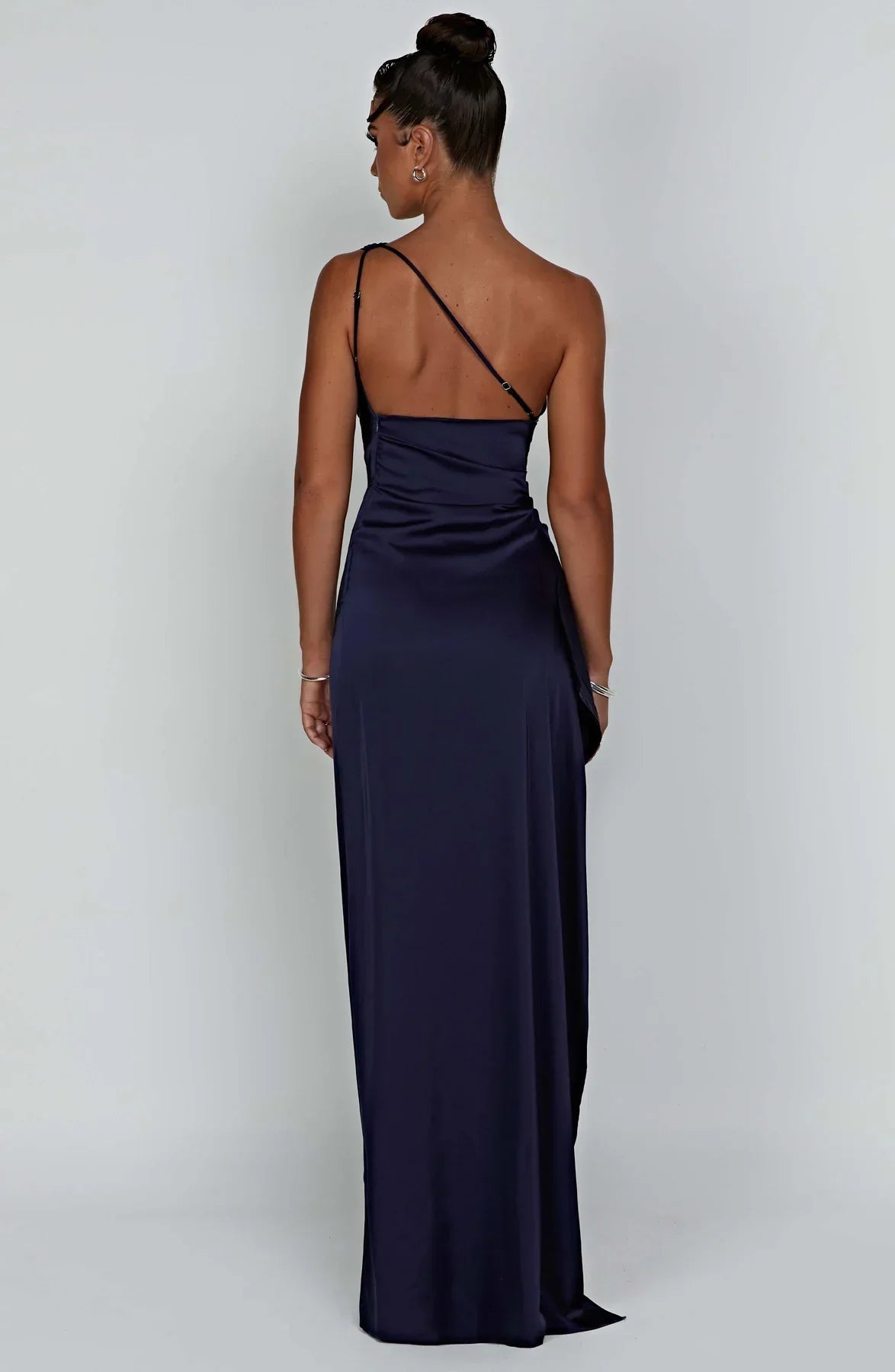 JEMMA ™ | Elegante Satijnen Splitjurk met één Schouder