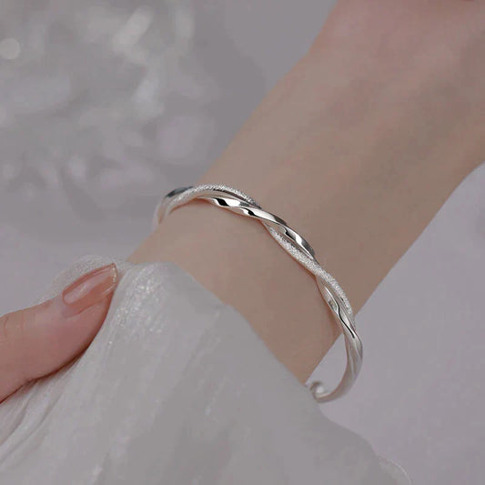 Amelith | Zilveren Armband met gedraaide structuur